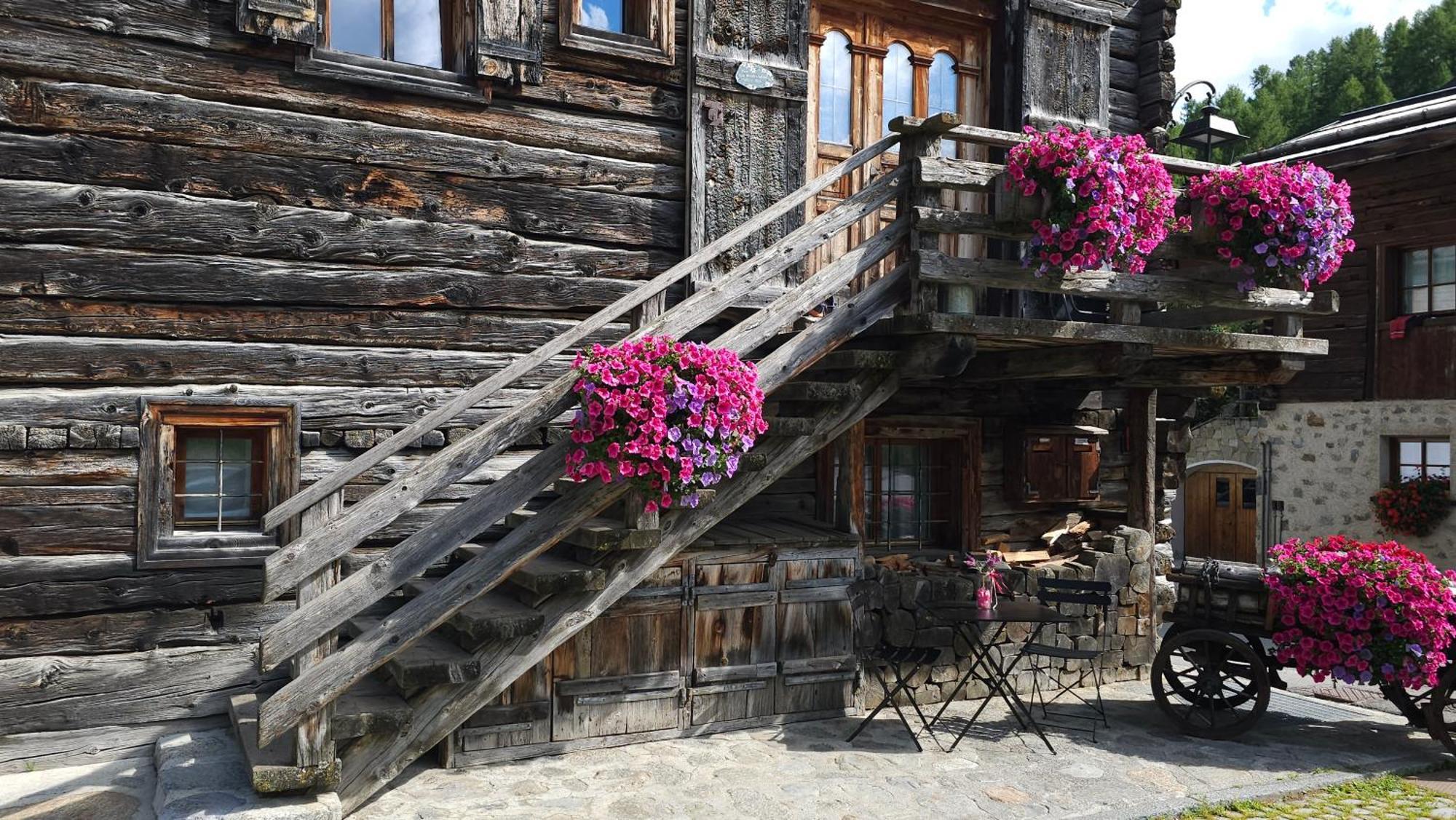 Chalet Canton Livigno Exterior foto